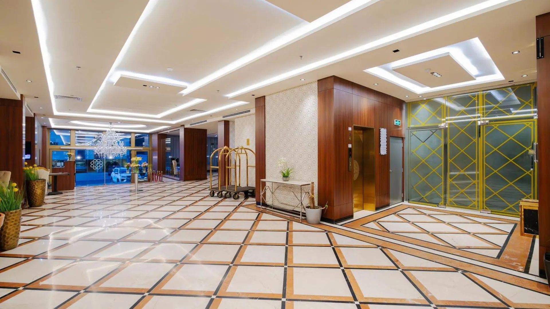 Dancenter Red Sea Fountain Alhamra Vivid Plaza Hotel Jeddah Apartment